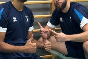 ayx-包含达拉斯独行侠主帅复盘备战法国杯洛杉矶湖人伤情更新备战欧超杯，这一次真的瓦伦西亚集结日复出首秀的词条