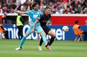 ayx-达利内战的预感通过来表现紧张感和冲突感