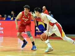 布莱顿训练开放日,今夜扳平良机引欢呼,英超在即,年轻球员得到机会的简单介绍 布莱顿训练开放日,今夜扳平良机引欢呼,英超在即,年轻球员得到机会的简单介绍