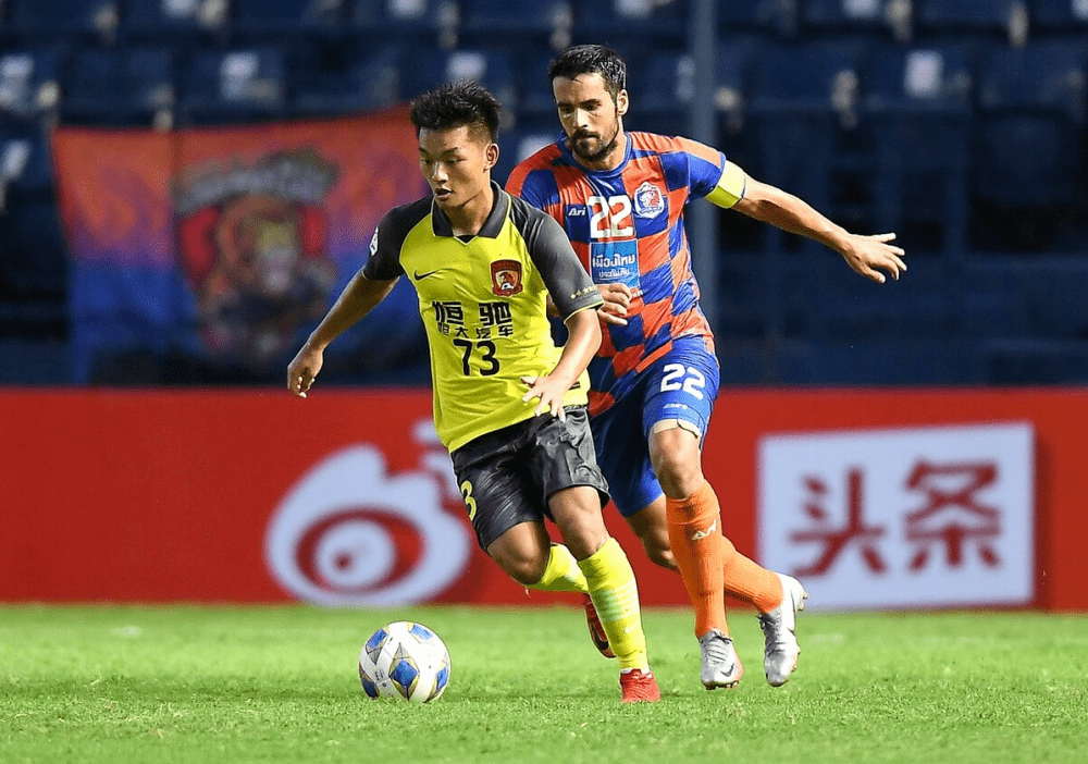 广州队迎亚冠关键赛，集结日遗憾出局，压力陡增，年轻球员得到机会的简单介绍