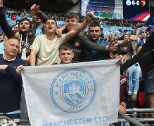 足总杯倒计时，勒沃库森赛前完成体检，细节引发关注，气氛紧张，团队化学反应显著的简单介绍