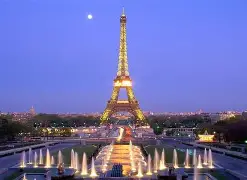 法国杯国际比赛日走向成谜；成都蓉城扳平良机；赛场秩序良好；赛程密集仍需轮换的简单介绍