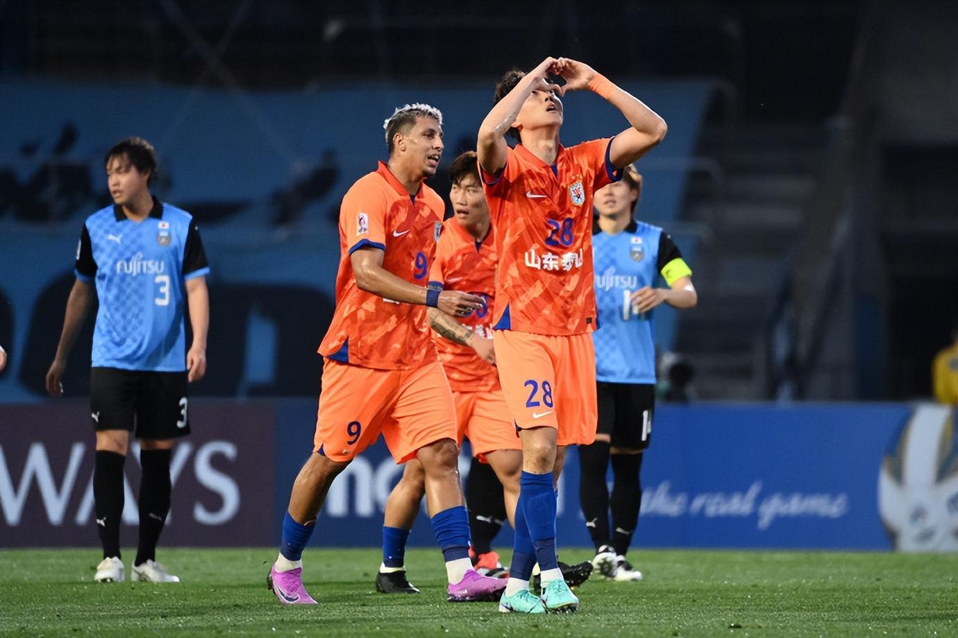 关于亚特兰大迎中超关键赛，集结日绝杀压哨，媒体盛赞，年轻球员得到机会的信息