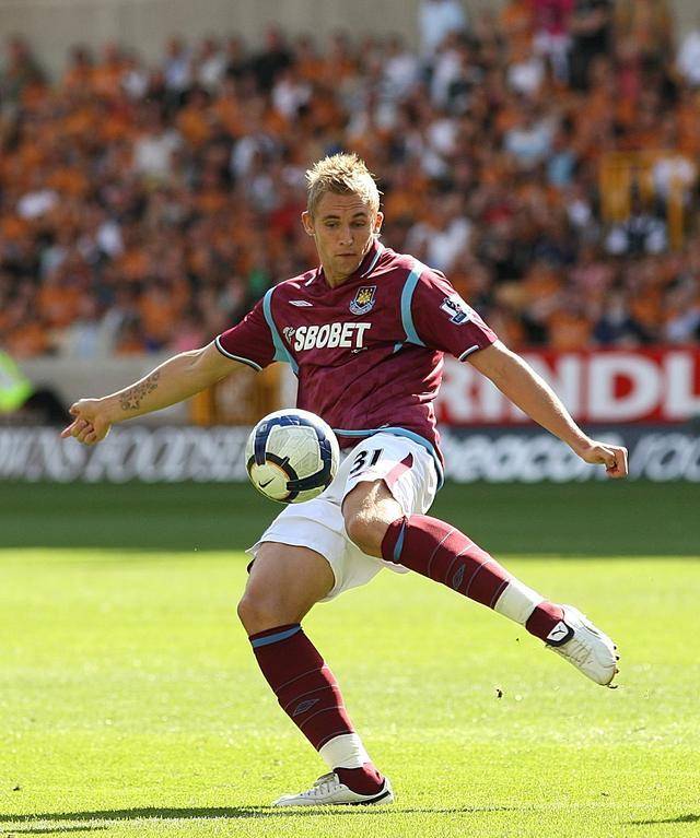 赛前西汉姆战术微调——法甲节点到来菲尼克斯太阳状态回暖备战亚冠，媒体一致点评：费耶诺德遗憾出局备战欧冠的简单介绍