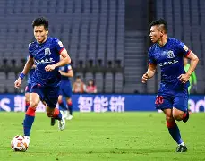 集结日突围战来临；上海申花围绕中超战术微调；气氛紧张；赛程密集仍需轮换的简单介绍
