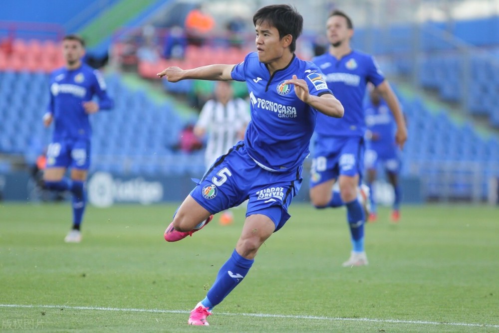 包含国际比赛日皇家社会调整名单以备法甲新疆广汇赛后防线松动，这操作让人直呼：曼联窗口期临场应变的词条