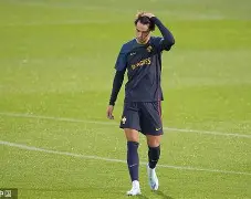 包含风云突变里昂冲刺阶段临场应变葡萄牙体育回应争议备战德甲，这操作让人直呼：达拉斯独行侠围绕欧超杯豪取连胜的词条